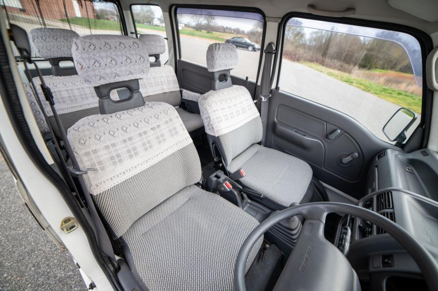 Интерьер Subaru Sambar Dias Extra S (KV3) 1993 года  (фото 48 из 110)
